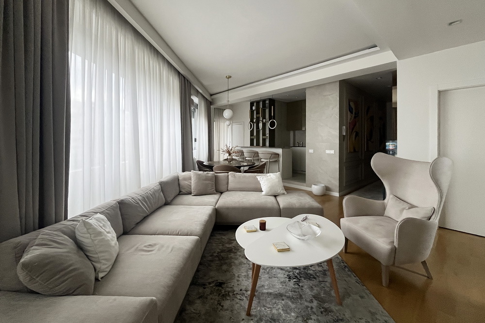 Četvorosoban stan, Vračar - dnevna soba, trpezarija, kuhinja | 3-Br apartment, Vračar - living room, dining room, kitchen