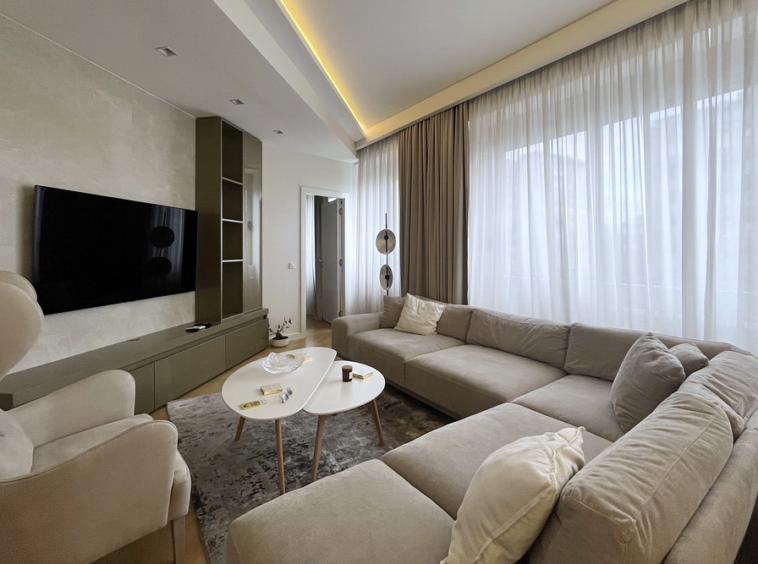 Četvorosoban stan, Vračar - dnevna soba, trpezarija, kuhinja | 3-Br apartment, Vračar - living room, dining room, kitchen