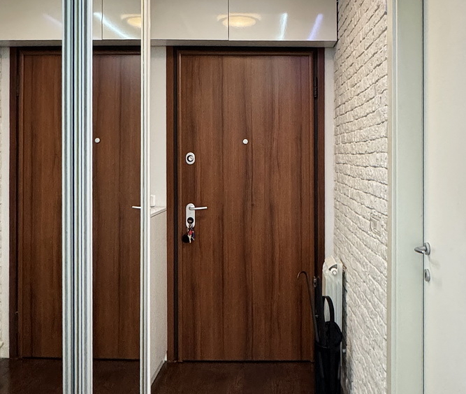 Trosoban stan, A Blok - ulaz | 2-Br apartment, A Blok - entrance
