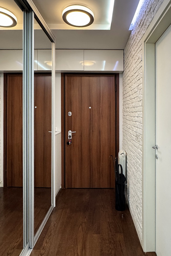 Trosoban stan, A Blok - ulaz | 2-Br apartment, A Blok - entrance