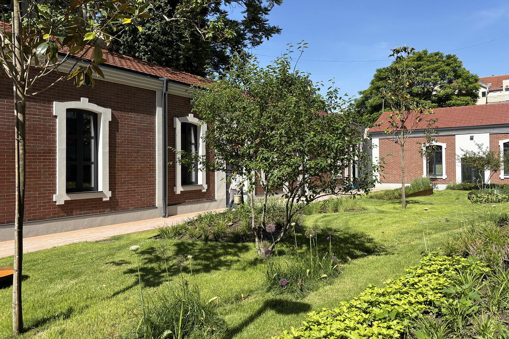 Landmark Residence