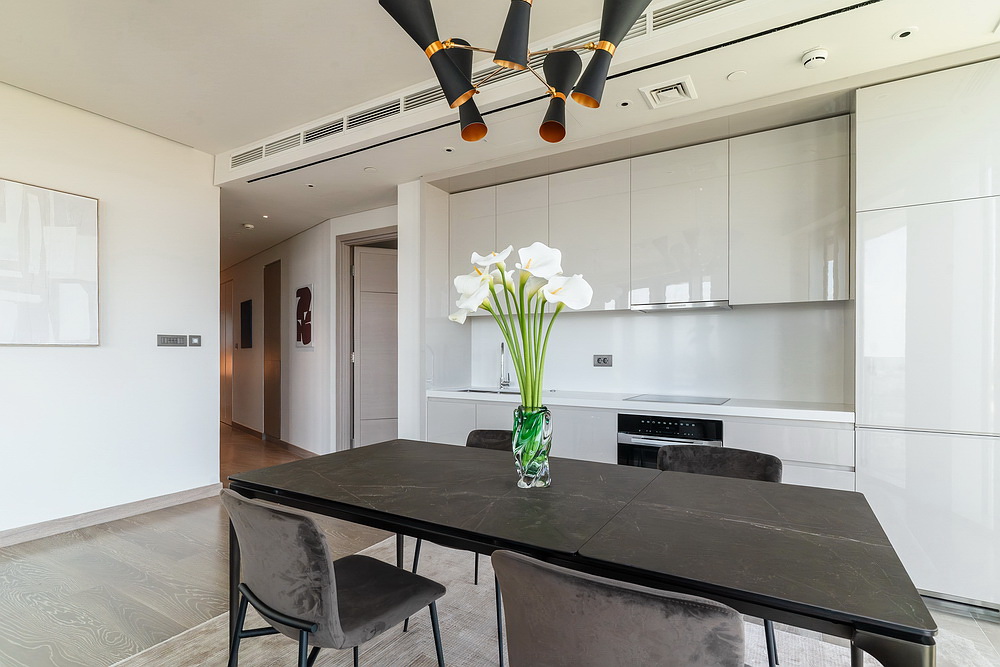 Trosoban stan, St. Regis Branded Residences - dnevna soba, trpezarija, kuhinja | 2-Br apartment, St. Regis Branded Residences - living room, dining room, kitchen