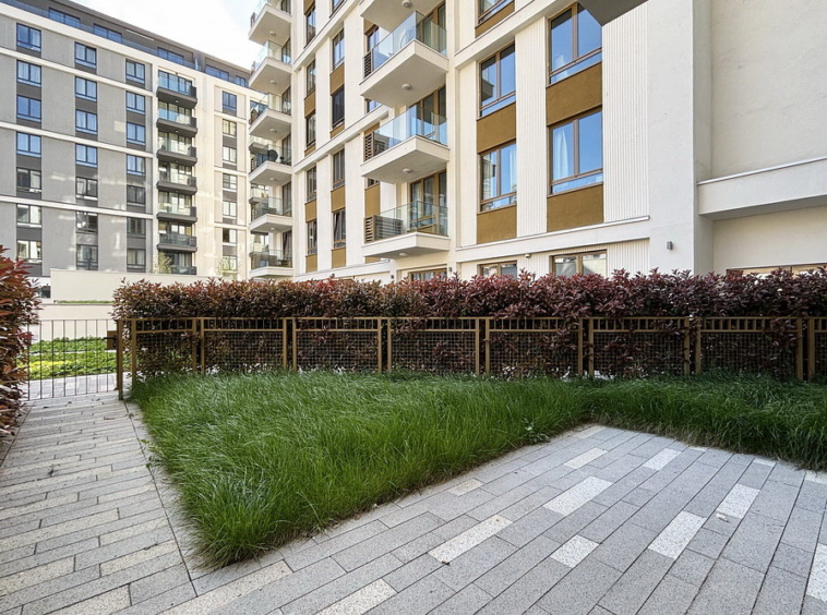 Trosoban stan, BW Lumia - bašta | 2-Br apartment, BW Lumia - garden