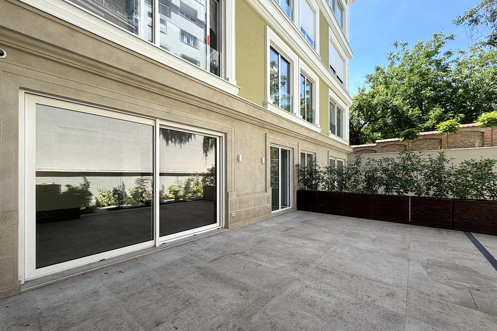 Četvorosoban stan, Neimar - bašta | 3-Br apartment, Neimar - garden