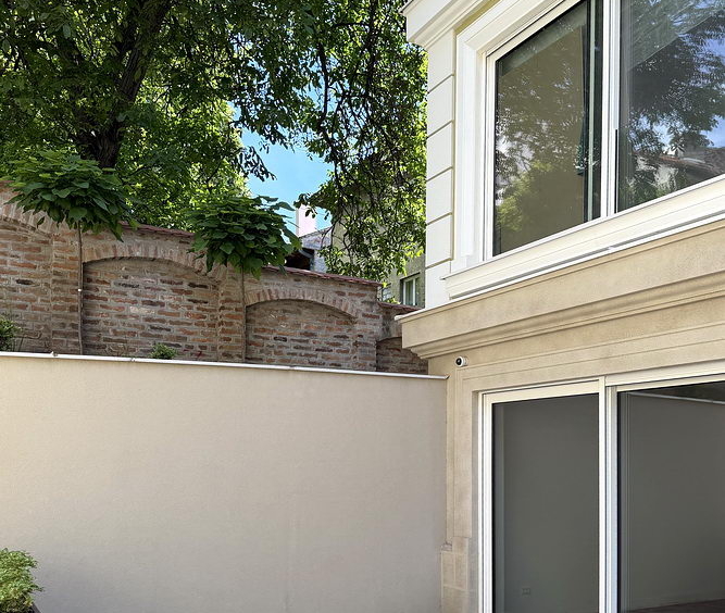 Četvorosoban stan, Neimar - bašta | 3-Br apartment, Neimar - garden