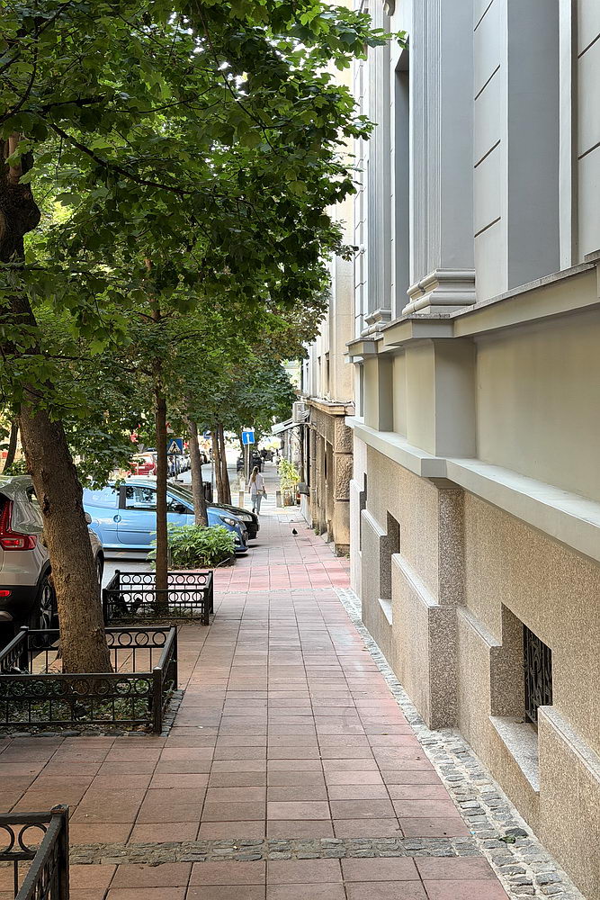 Trosoban stan, Dorćol - ulica | 2-Br apartment, Dorćol - street