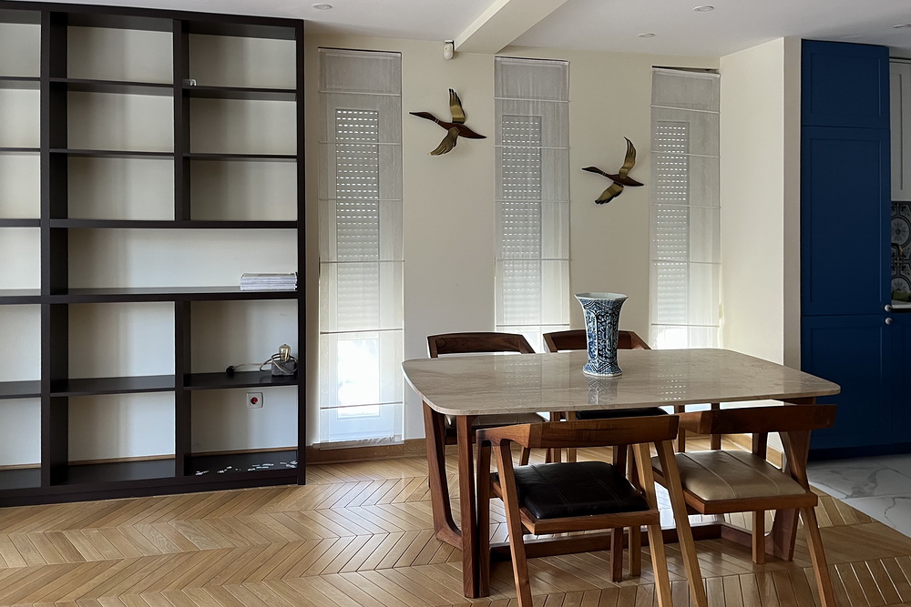 Trosoban dupleks, Dedinje - dnevna soba, trpezarija, kuhinja | 2-Br duplex apartment, Dedinje - living room, dining room, kitchen